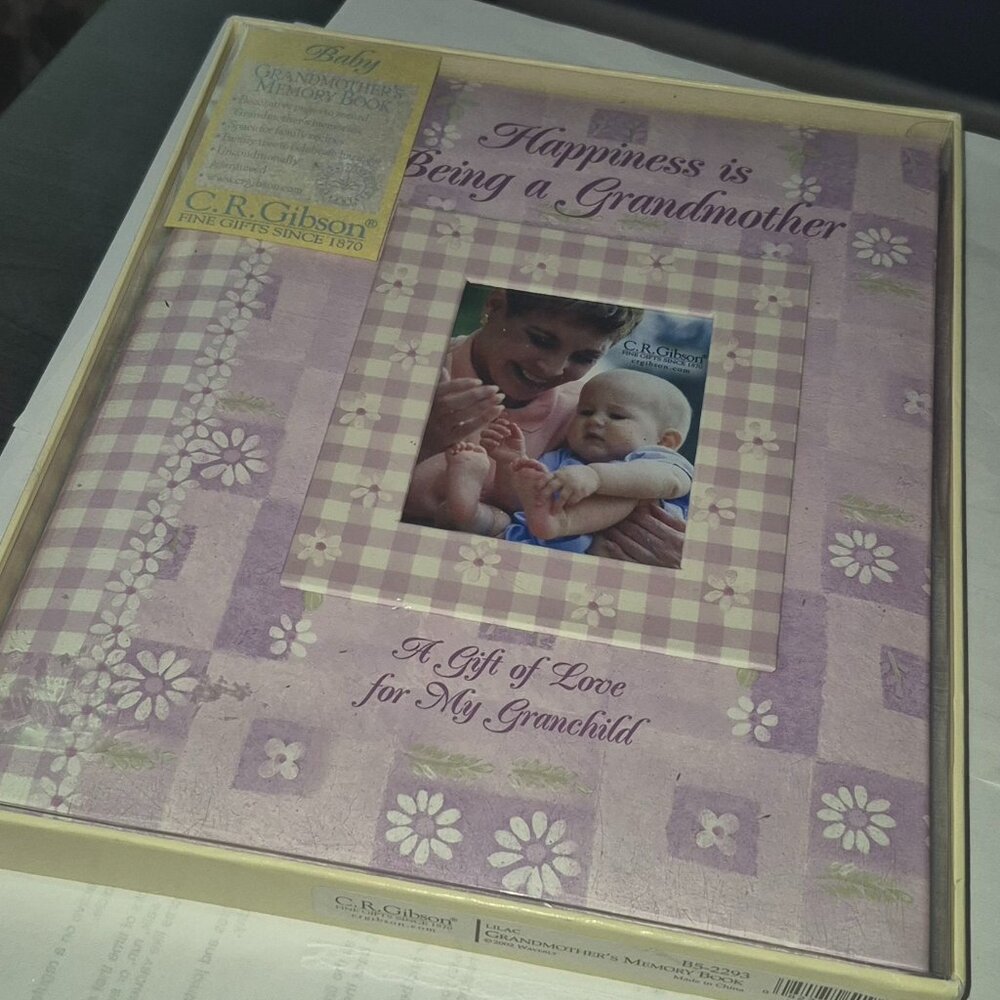 C.R. GIBSON Happiness is Being a Grandmother Lilac Grandmother's Memory Book NEW